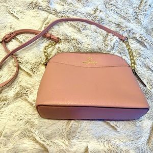 Nanette Lenore light pink crossbody in great condition